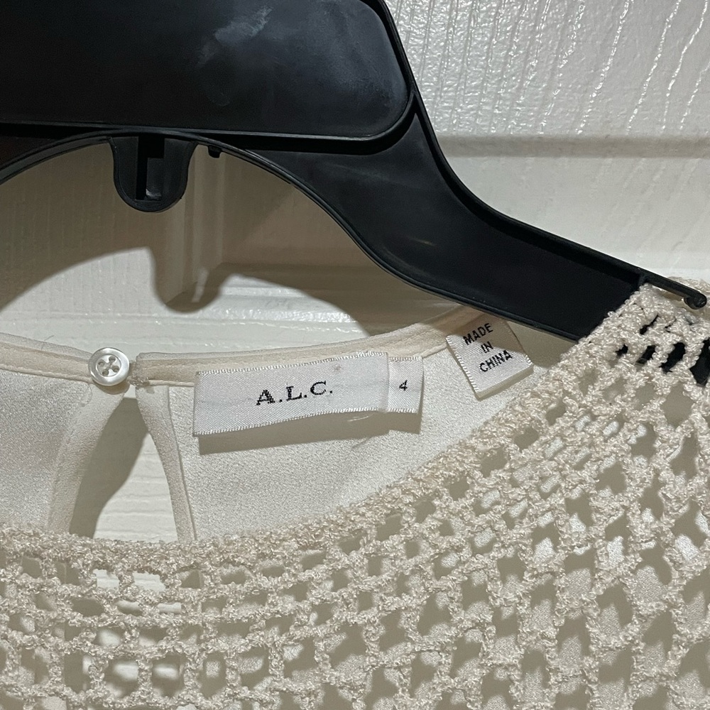 A.L.C. Sian Crochet Crepe Top Size 4 - Picture 5 of 6